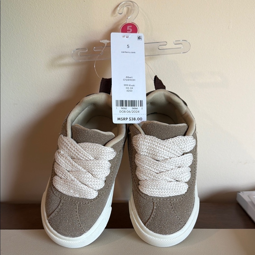 Carter’s Albert Khaki Sneakers NWT size 5